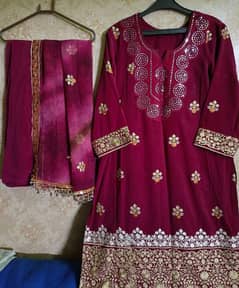maroon embroidery 3 piece suit 0