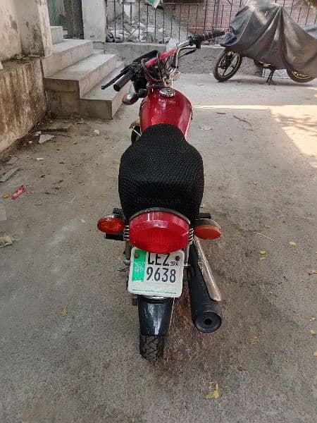 HONDA 125 cc SPECIAL EDITION 2019, SELF START WITH 05 GEARS. 4