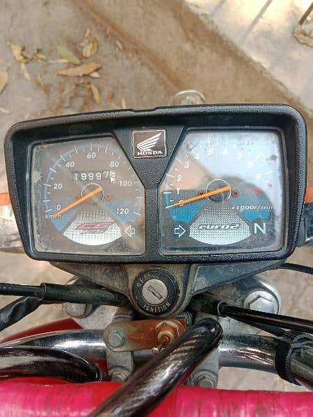 HONDA 125 cc SPECIAL EDITION 2019, SELF START WITH 05 GEARS. 8