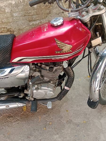 HONDA 125 cc SPECIAL EDITION 2019, SELF START WITH 05 GEARS. 9