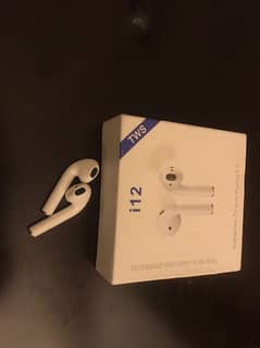 airpods i12 bearly used just one day opened no issue