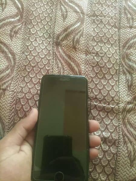 IPhone 7plus condition 10\8 contact 03010774435 3