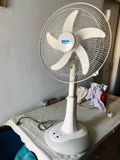 Sogo charging fan good condition