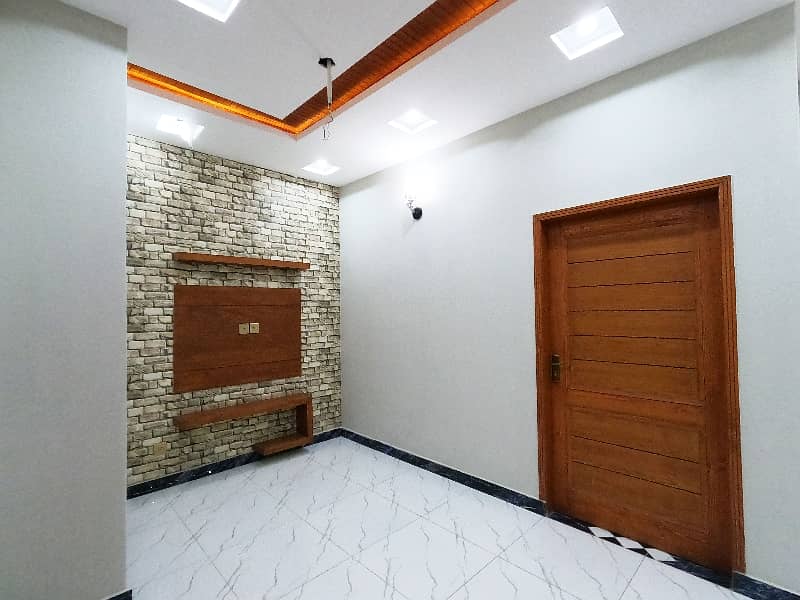 Near to Park sale The Ideally Located House For An Incredible Price Of Pkr Rs. 13000000 14
