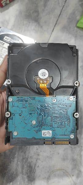 2TB Hard Disk WD,Health 100% 1 hard price Hitachi Hatd Disk 100% ok 1