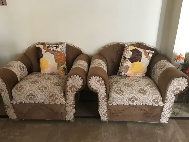 8 seater sofa set with table 6