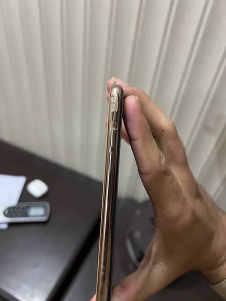 iphone xs 64gb dual sim pta gold color 10/10 condition  waterpack 3