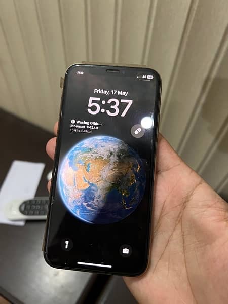 iphone xs 64gb dual sim pta gold color 10/10 condition  waterpack 4