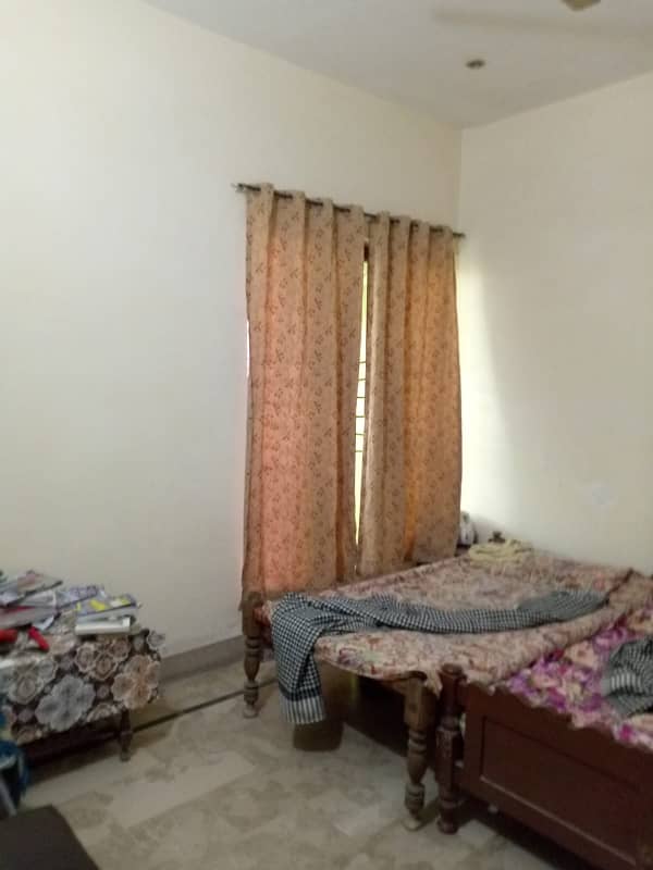 Spacious House Is Available For sale In Ideal Location Of Government Employees Cooperative Housing Society 1