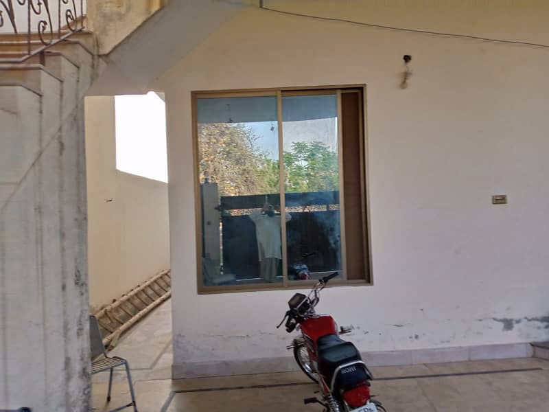Spacious House Is Available For sale In Ideal Location Of Government Employees Cooperative Housing Society 4