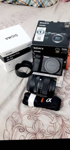 Sony A6400 Camera With Lens Sigma 18-50  F 2.8 And Gimbal Ronin Sc New