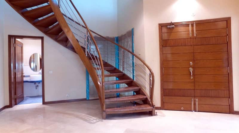 1 kanal Beautiful House For Rent In DHA Phase 5 Lahore Near Wateen Chowk Lums University 19