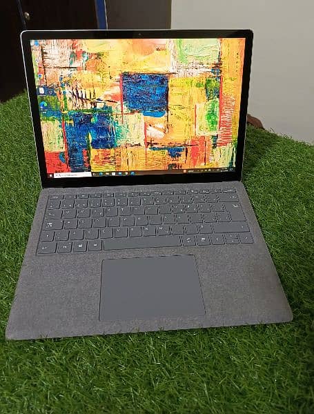 Surface Laptop 3 i5 10th Gen 16GB 256GB 2K Touch display 5