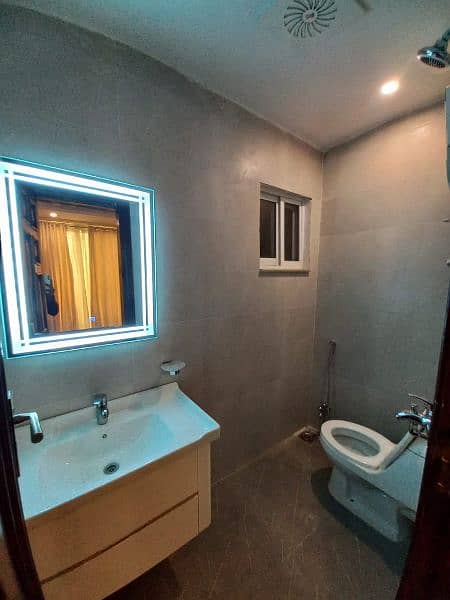 One bedroom luxury apartment for rent in bahria town 7