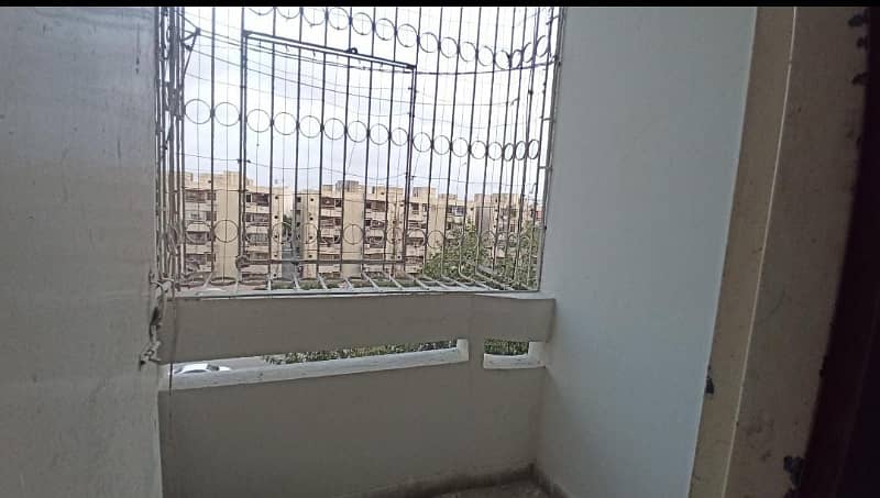 AL RAHIM APARTMENS 2 BED DRAWING DINNING | 2 SIDE BALCONIES | 4TH FLOOR | WITH ROOF | 850 SQFT | SWEET WATER SECTOR 11C2 NORTH KARACHI ( RENTAL INCOME 20,000 TO 25,000 3