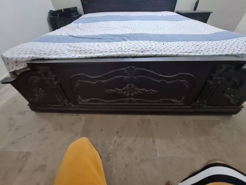 king size bed with mattress and sides 2