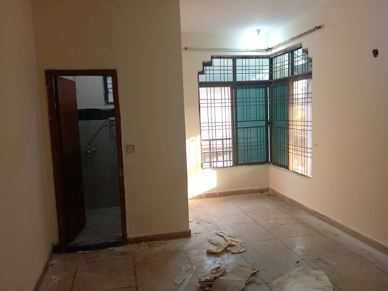 3 BED HOUSE FOR RENT IN JOHAR TOWN 3
