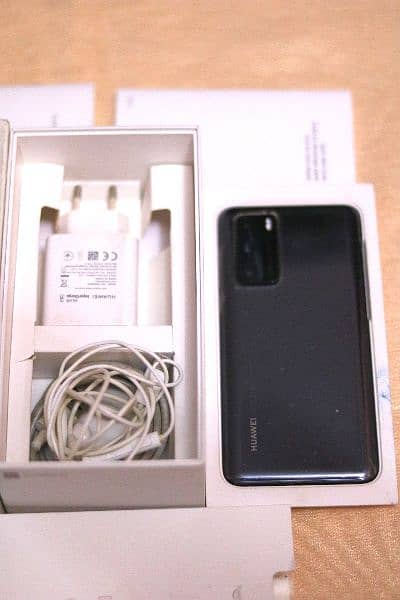 Huawei P40 5g 8gb 128gb pta approved with Full Box Not For Exchange. 4