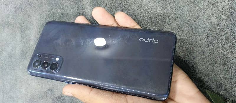 oppo reno 4 8/128 10 by 10 all ok new condition 2