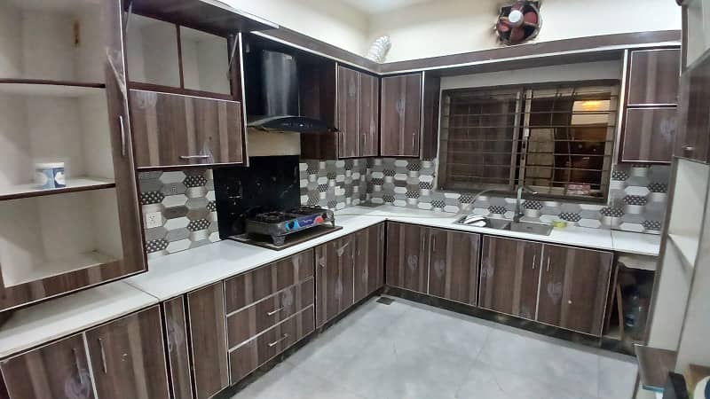10 Marla Upper Portion on Beautiful Location For Rent in Bahria Town Lahore 8
