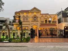 a Kanal house on Beautiful Location For Sale in Bahria Town Lahore 0