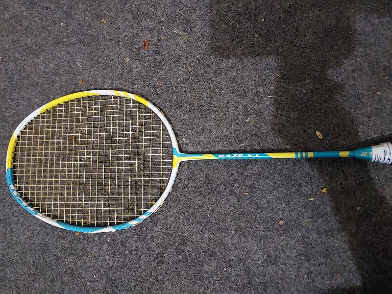 badminton Racket 2 pair with 5 shuttlecocks 1