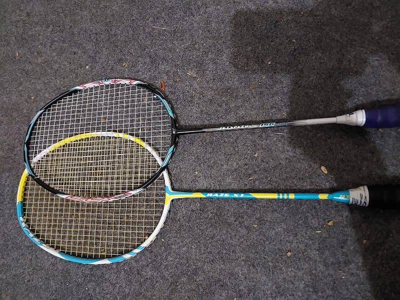 badminton Racket 2 pair with 5 shuttlecocks 3