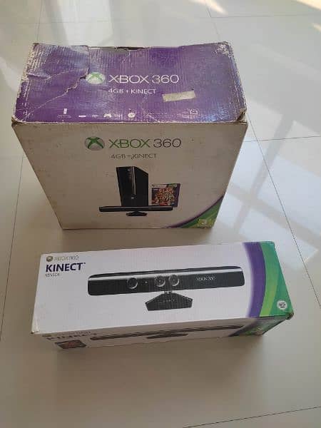 Xbox 360 E + Kinect 10