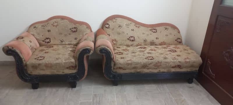 7 Seater sofa available for sale 2