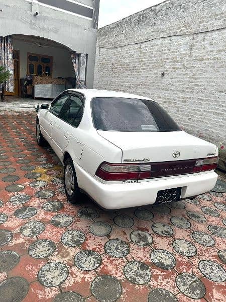 Toyota Corolla LX 1995 9