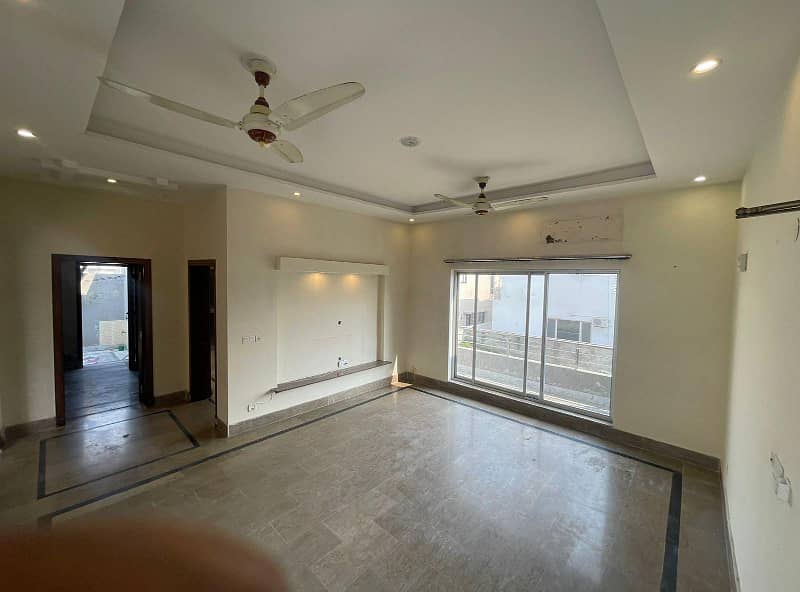 1 kanal Upper Portion For Rent In DHA Phase 6 Lahore 6