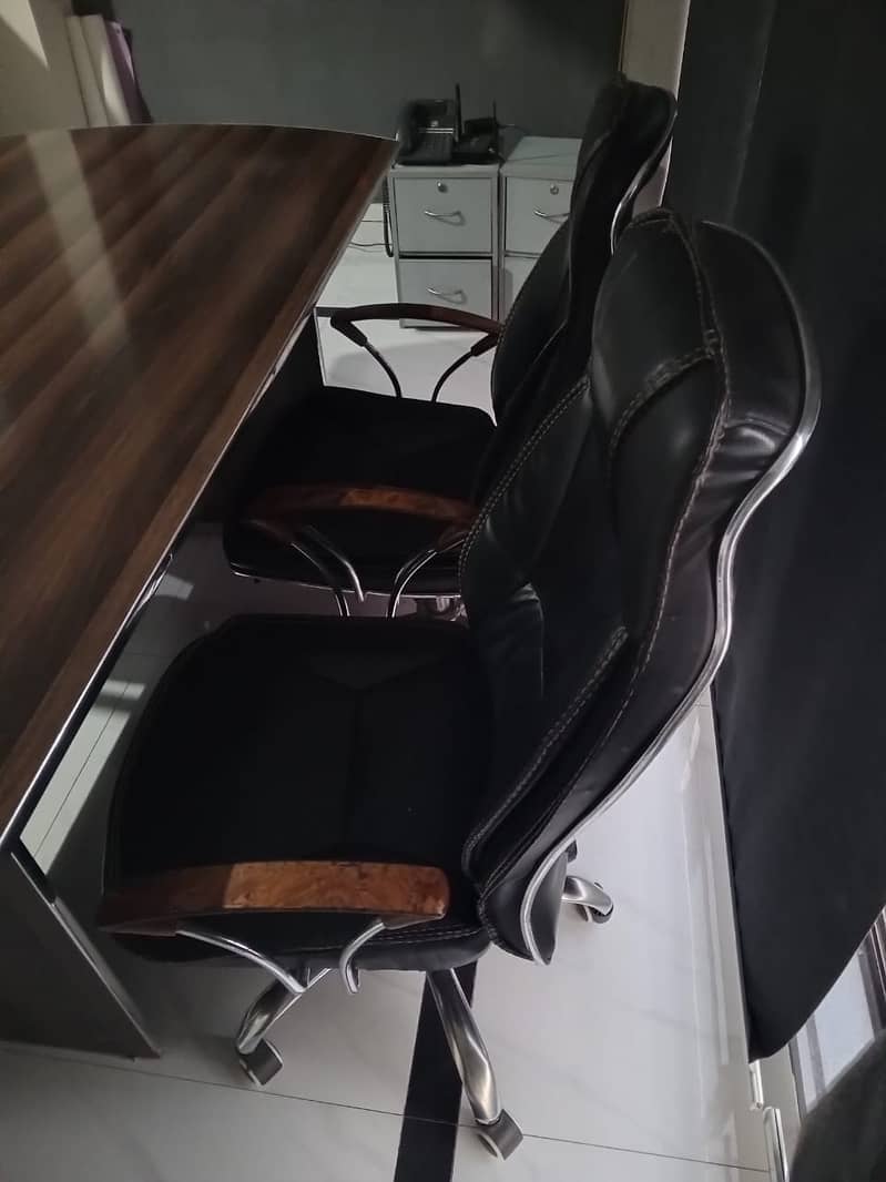 Imported Second Hand Office Chairs for Sale! 1