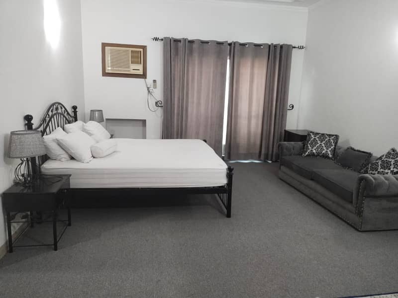 ONLY FOR SHORT TERM FULLY FURNISHED 2 KANAL HOUSE. 26