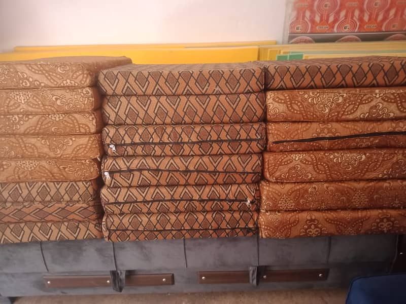 Single double mattress for sale/Medicated mattresses/ SIngle Bed mattr 13