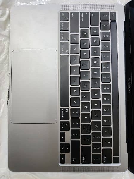 MacBook Pro 13 inch M1 2020 256gb 7