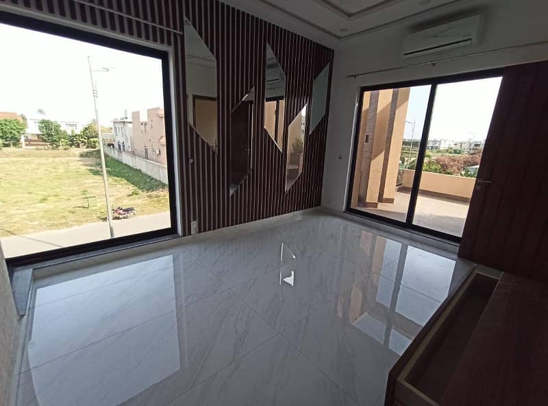 1 Kanal Brand New Upper Portion For Rent In DHA Phase 6 Lahore 6