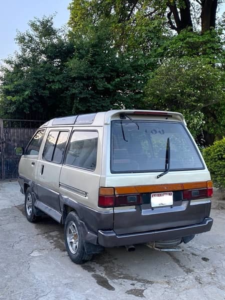 Toyota Town Ace 1985 3