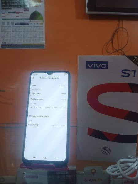 Vivo S1 (8Gb/256Gb) Ram with box and charger Lush condition 10/10 2