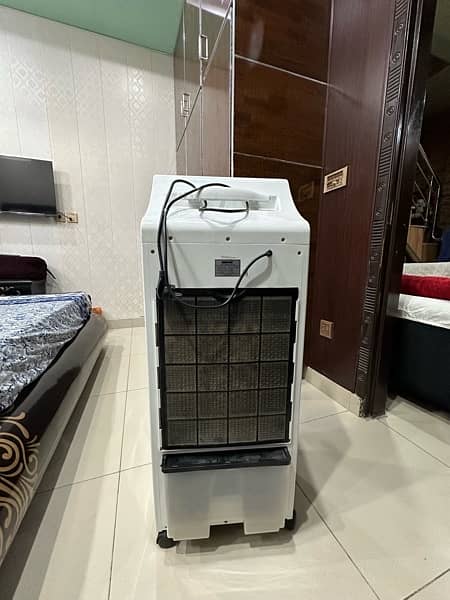 Geepas Electric Air Cooler With remote 4