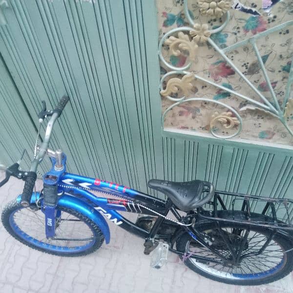 Cycle for sale very beautiful and strong 7 to 10 years boys 1