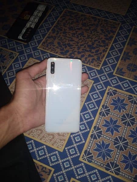 samsung a30s is upfor sale 1