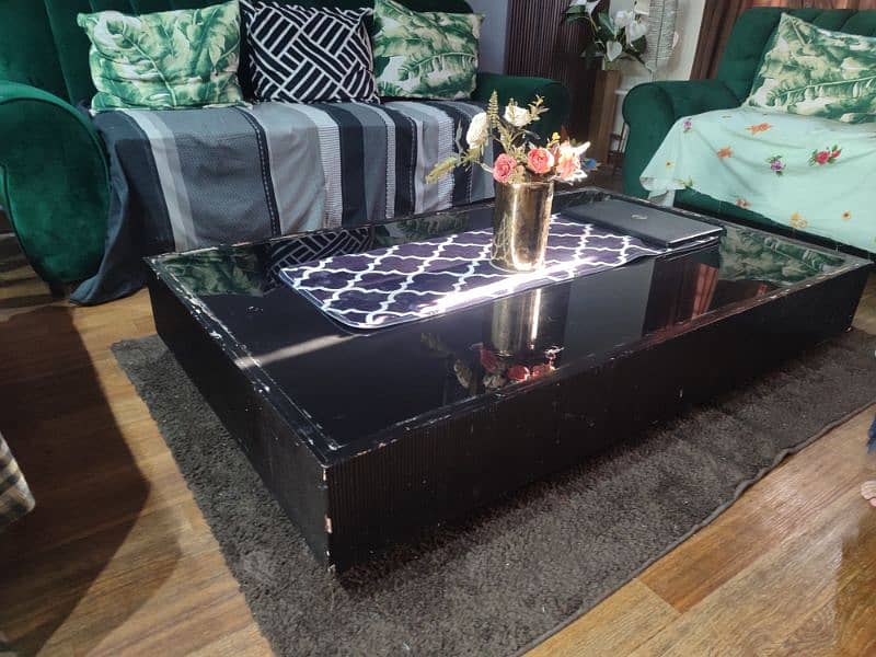 Modern low style BLACK WOODEN center table with Glass 1