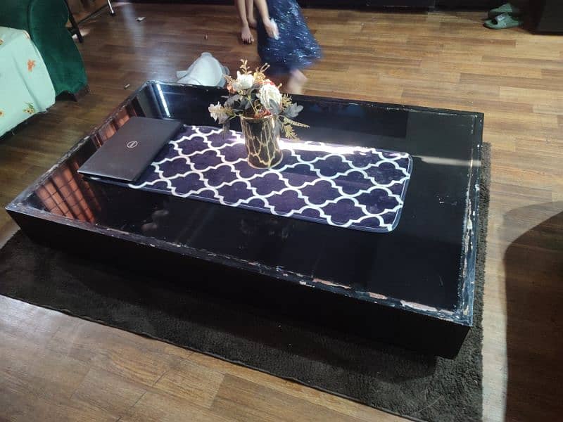 Modern low style BLACK WOODEN center table with Glass 2