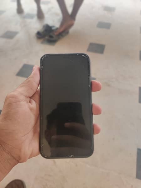iPhone 11 simple full new condition 93 battery health 4