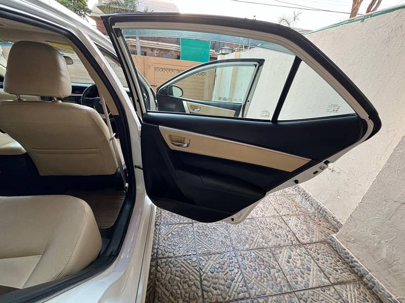 Toyota Altis Grande 2019 11