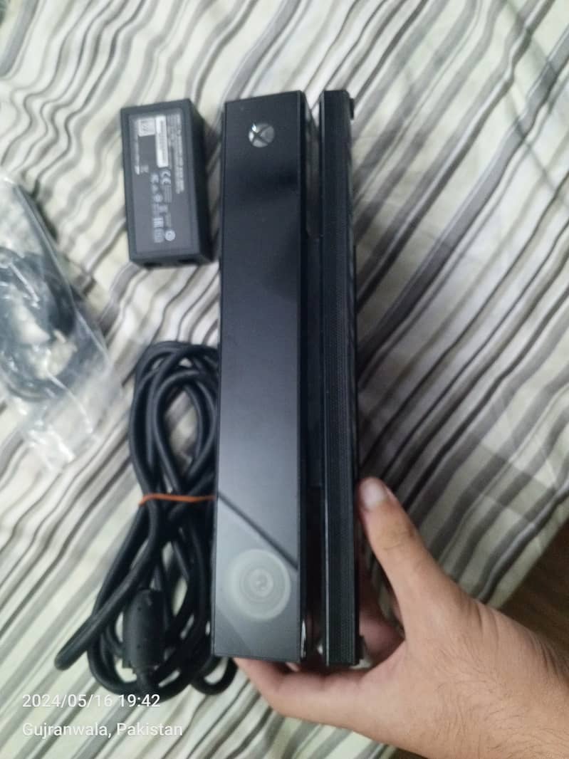 Xbox one s with Kinect and Kinect adapter 16