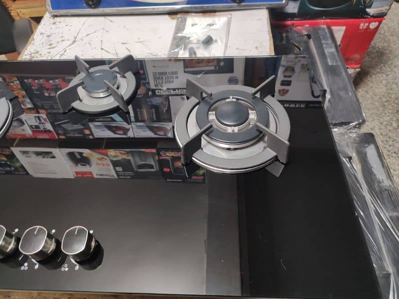 GEEPAS Gk-6890 Three Burner Stove available for sale 2