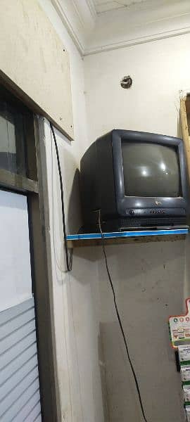 L. G Tv in Good condition 1