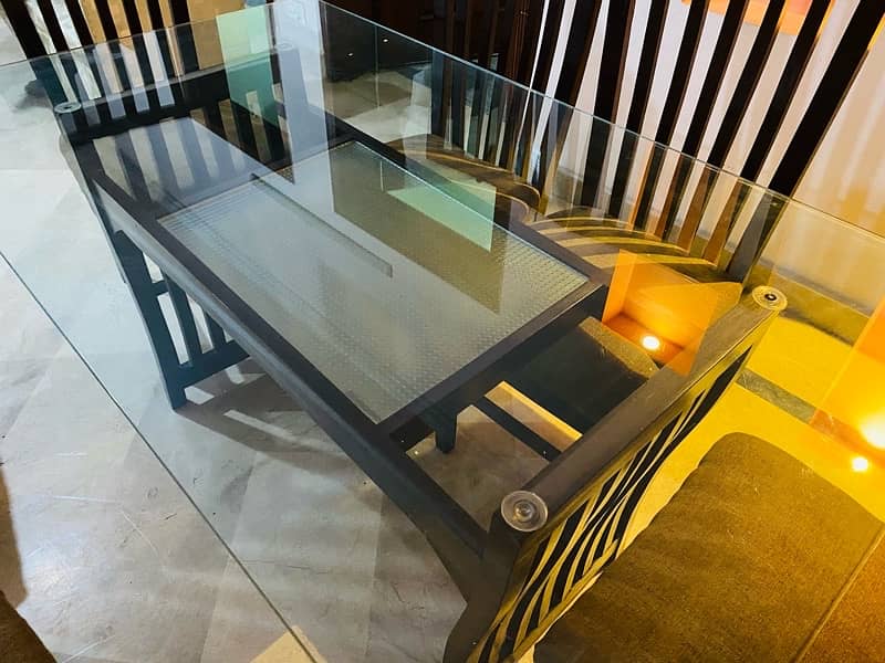 DINING TABLE FOR SALE 1