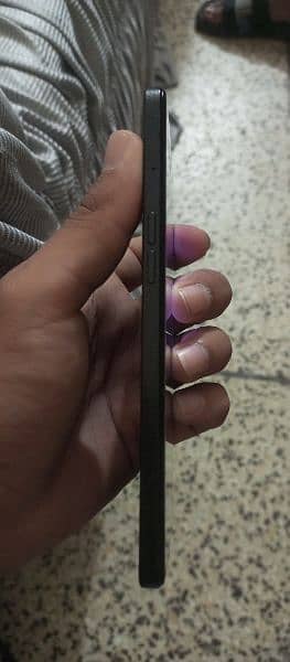 oppo f21 pro 5g 10 by 10 condition with box and charger 1